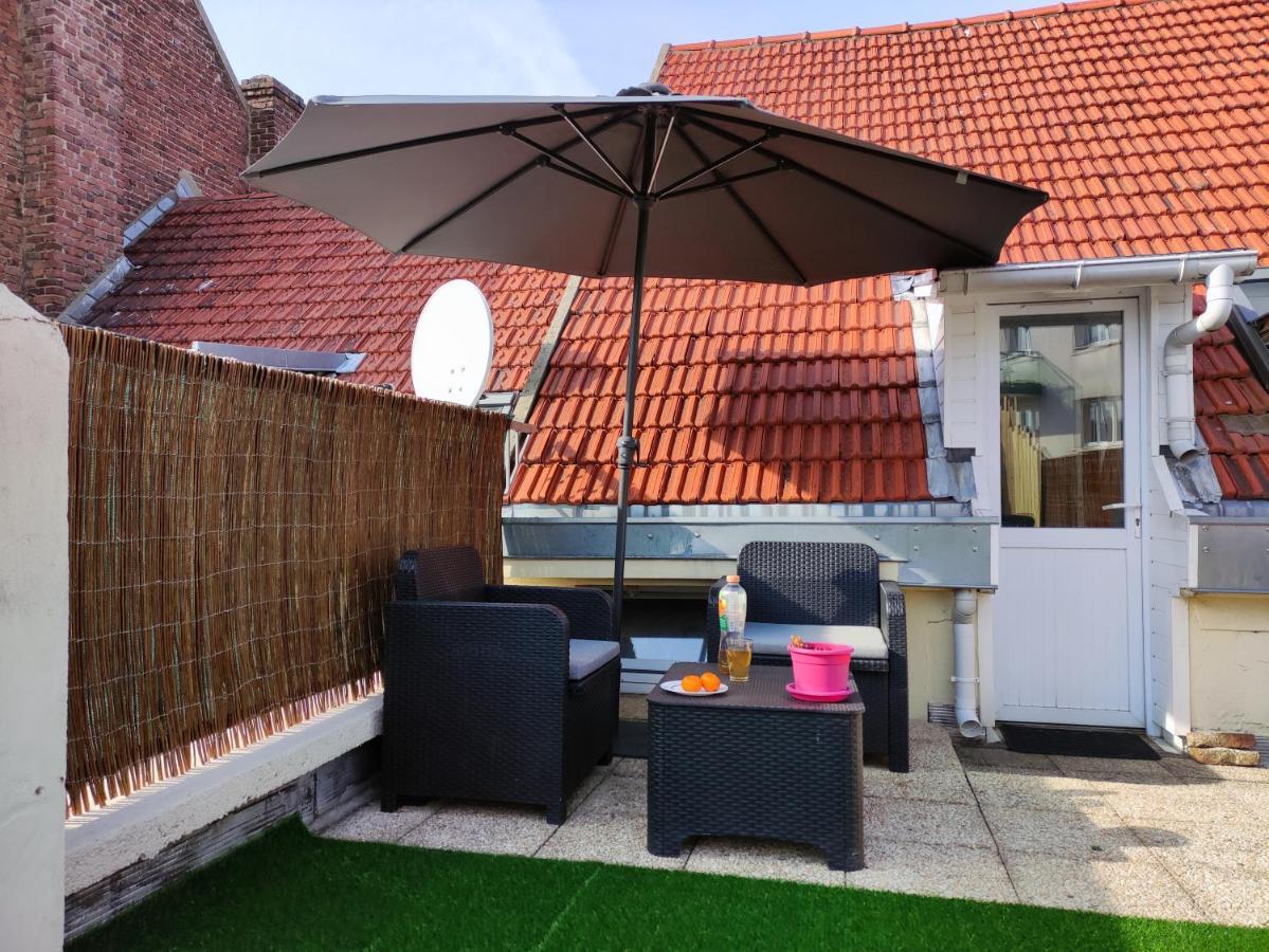 Apartament Joli Petit T2 Terrasse Proche Du Phare Calais Zewnętrze zdjęcie
