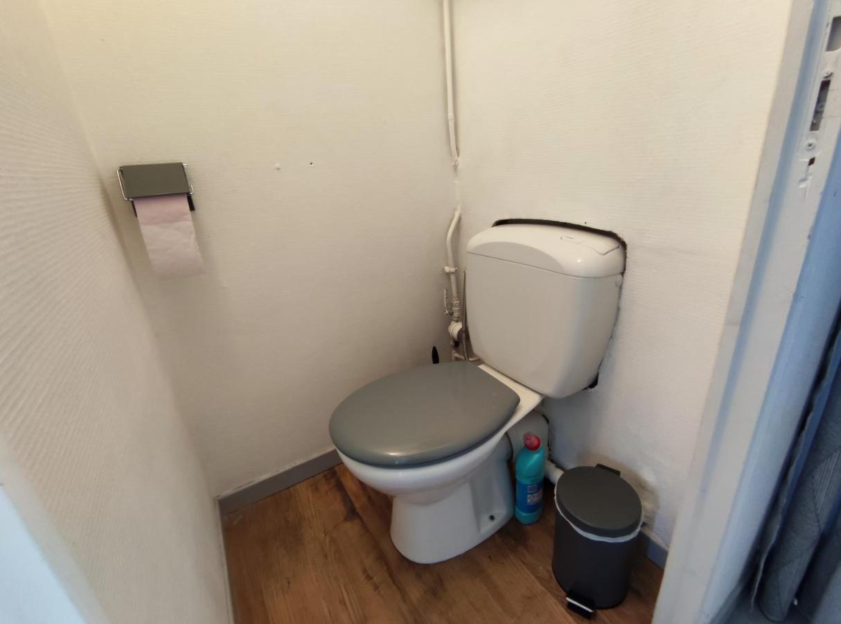 Apartament Joli Petit T2 Terrasse Proche Du Phare Calais Zewnętrze zdjęcie